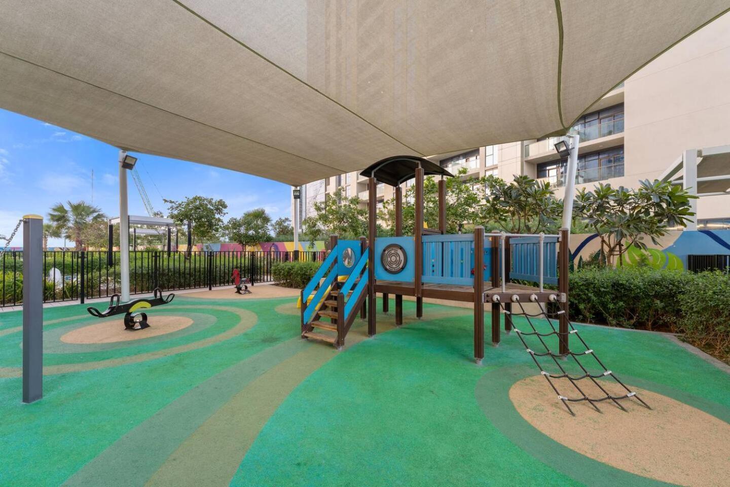 Apartment 45th Floor 2br Full Sea View Dubai