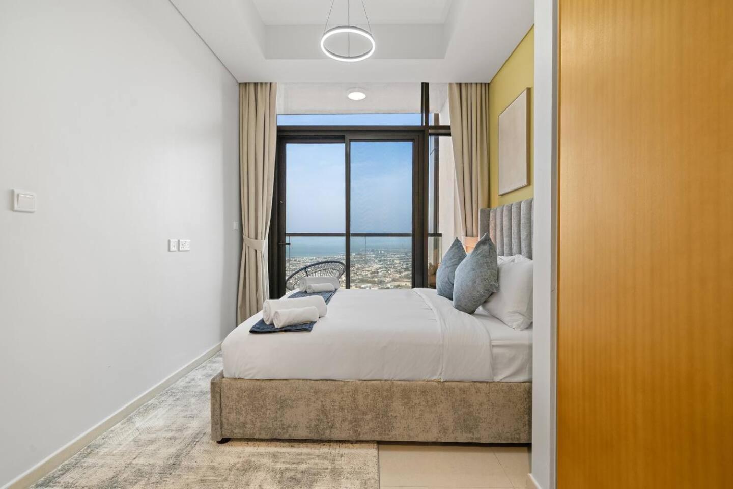 45th Floor 2br Full Sea View Apartment
