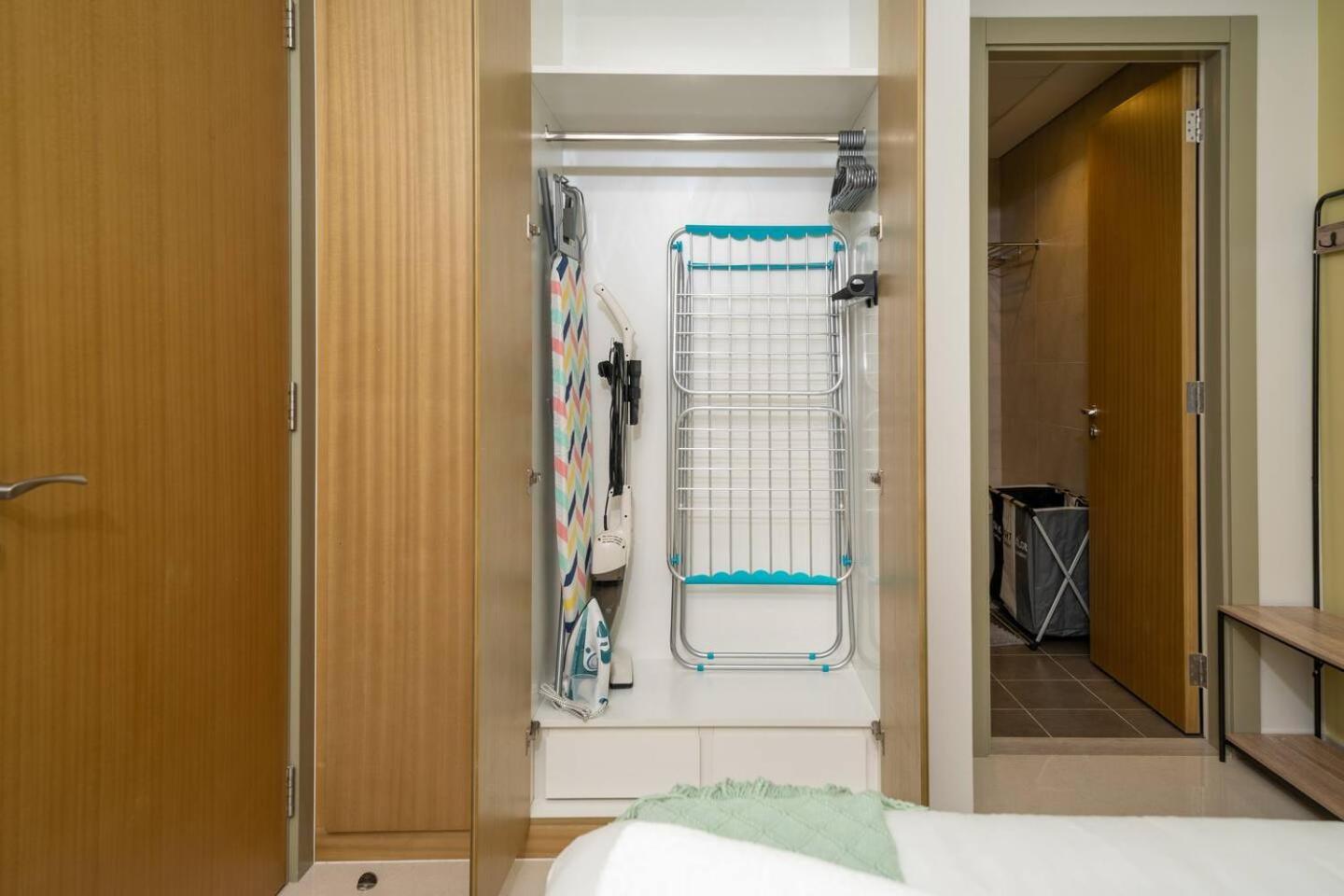 Apartment 45th Floor 2br Full Sea View Dubai