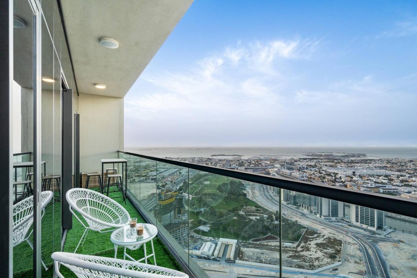 Apartment 45th Floor 2br Full Sea View *