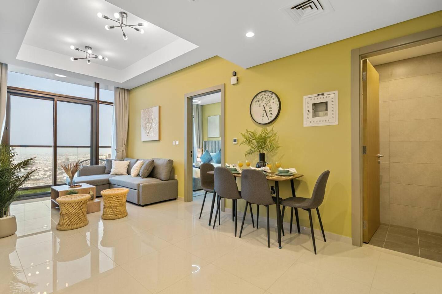 45th Floor 2br Full Sea View